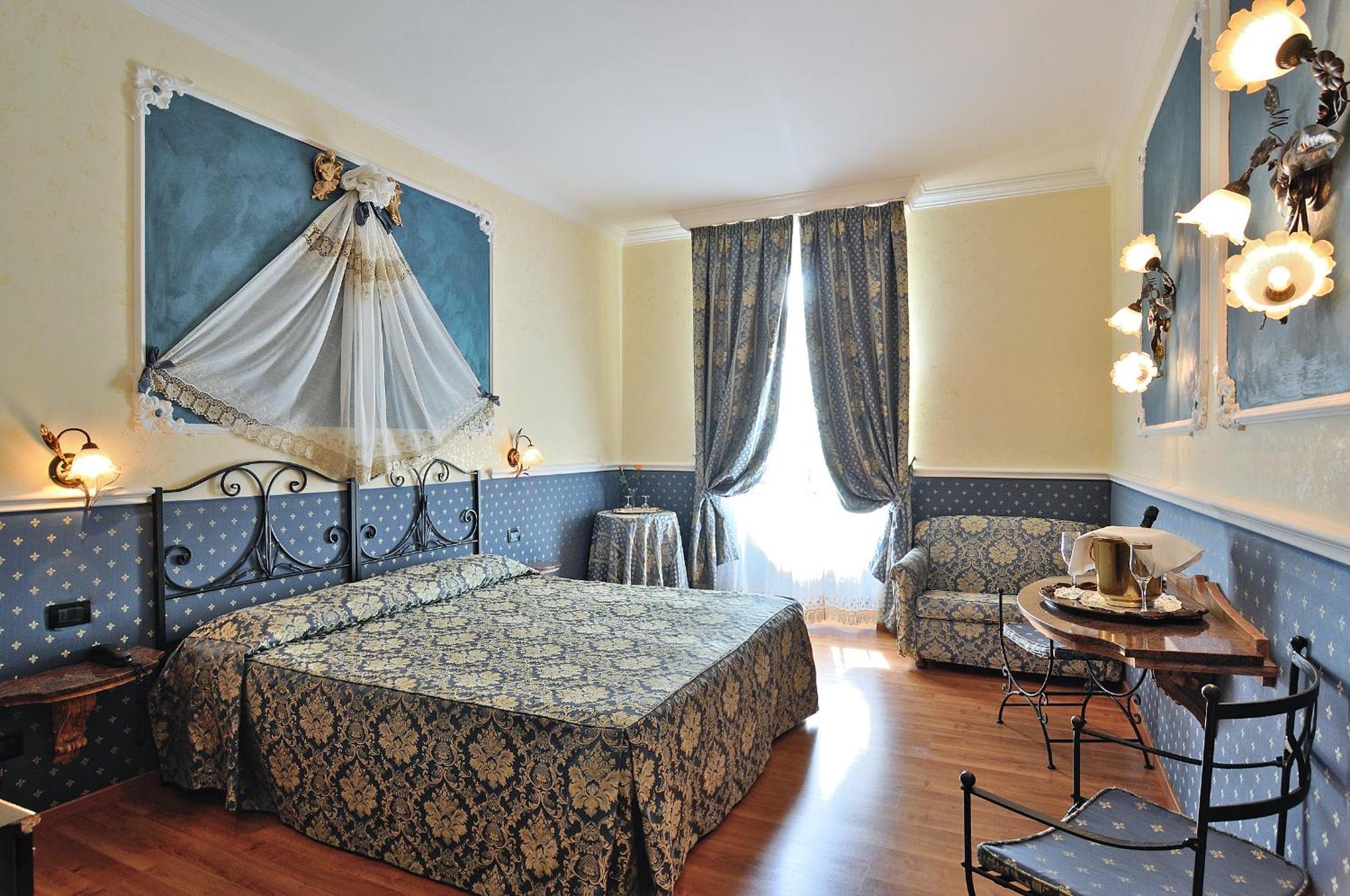 Triple Room,1209423340:JPEG