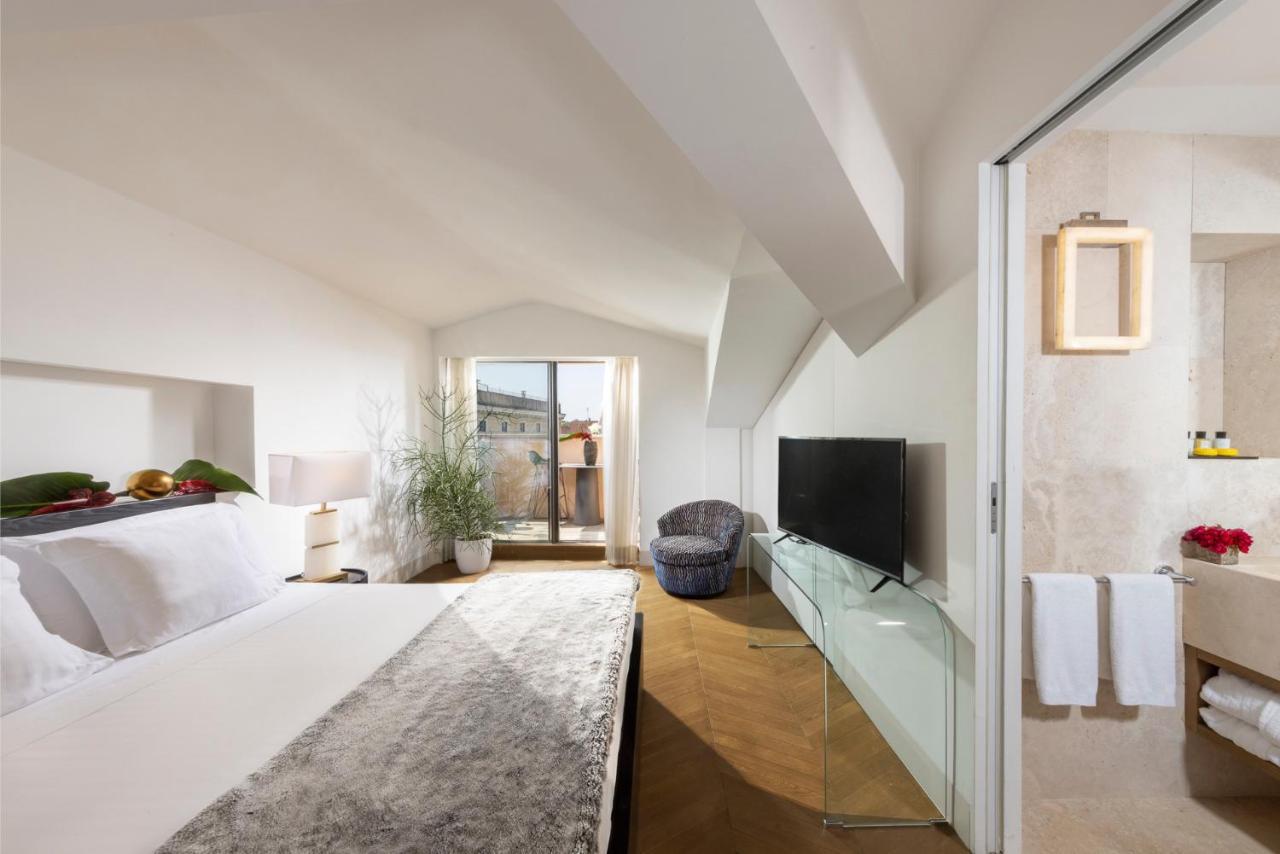 Suite Balcony,1236580054:JPEG