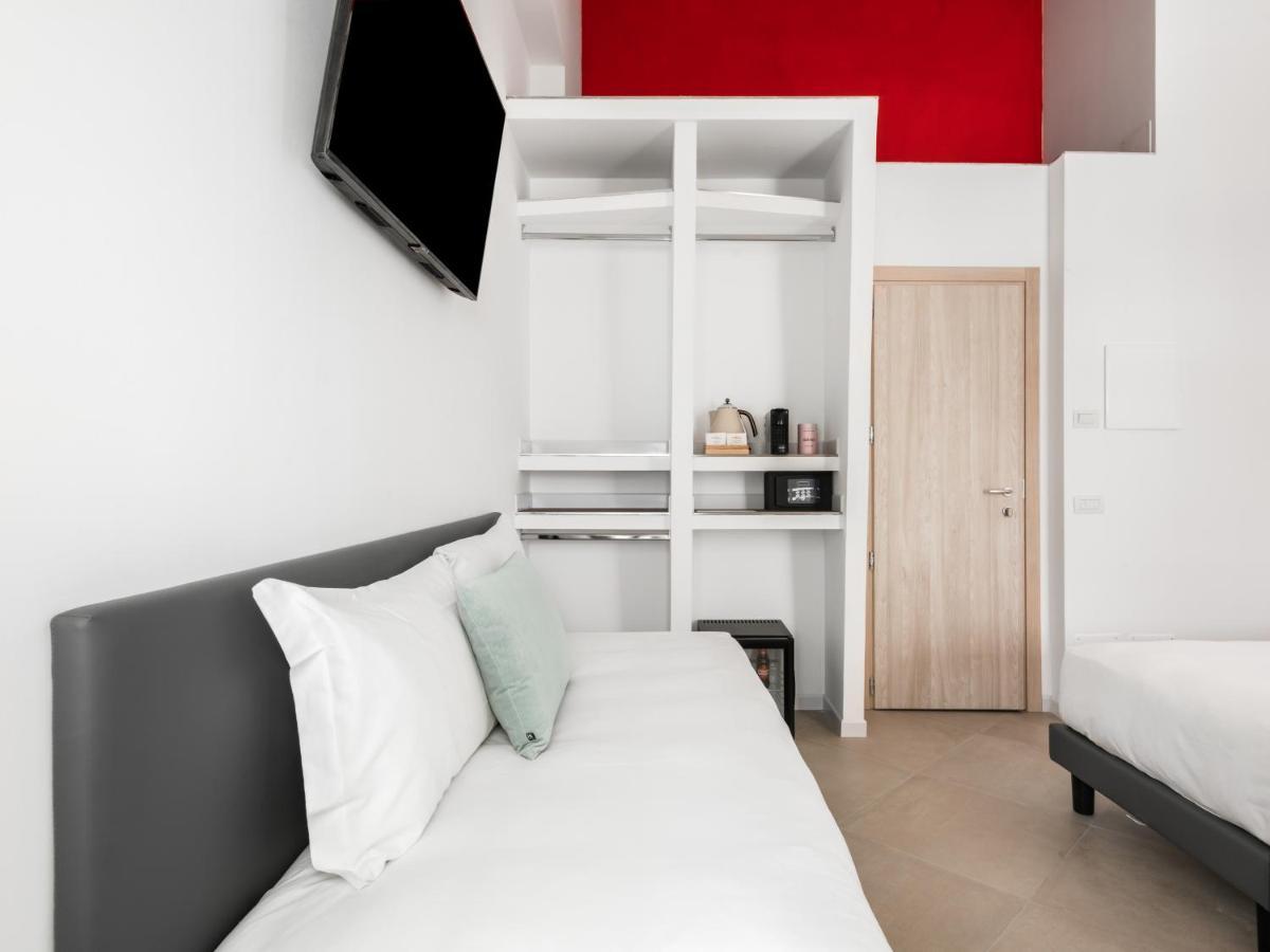 Medium Room Extra Single Bed