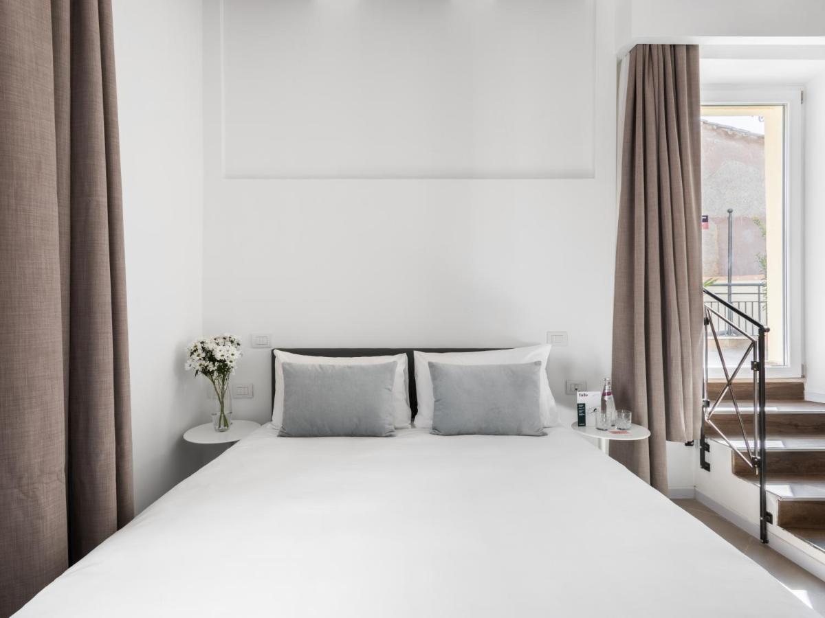 Medium Room Terrace Extra Single Bed