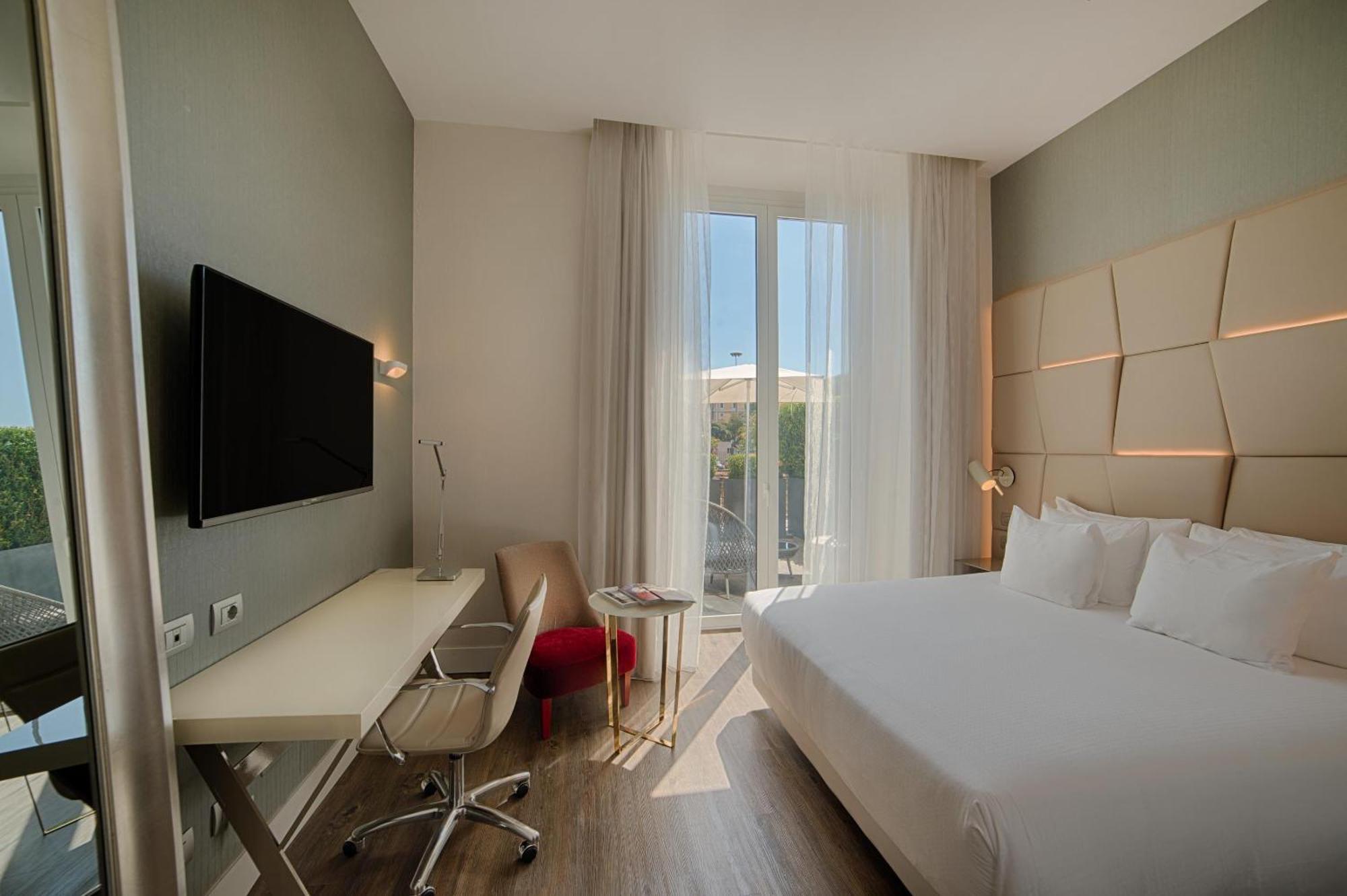 Premium Double or Twin Room Terrace