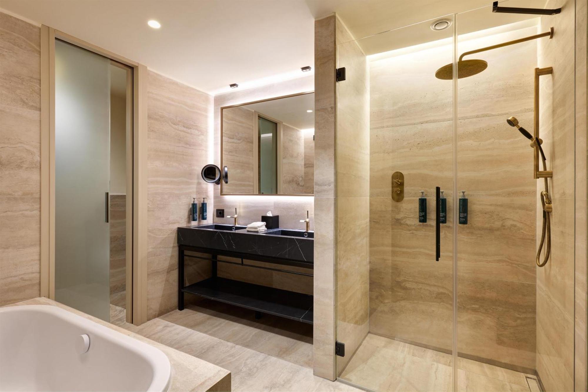 Junior Suite King - Accesso Lounge