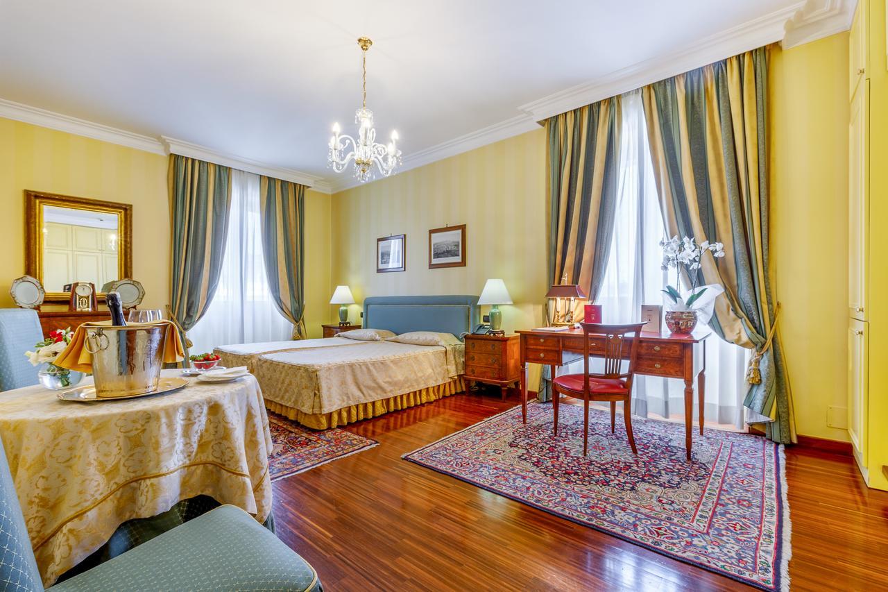Junior Suite,1274656081:JPEG