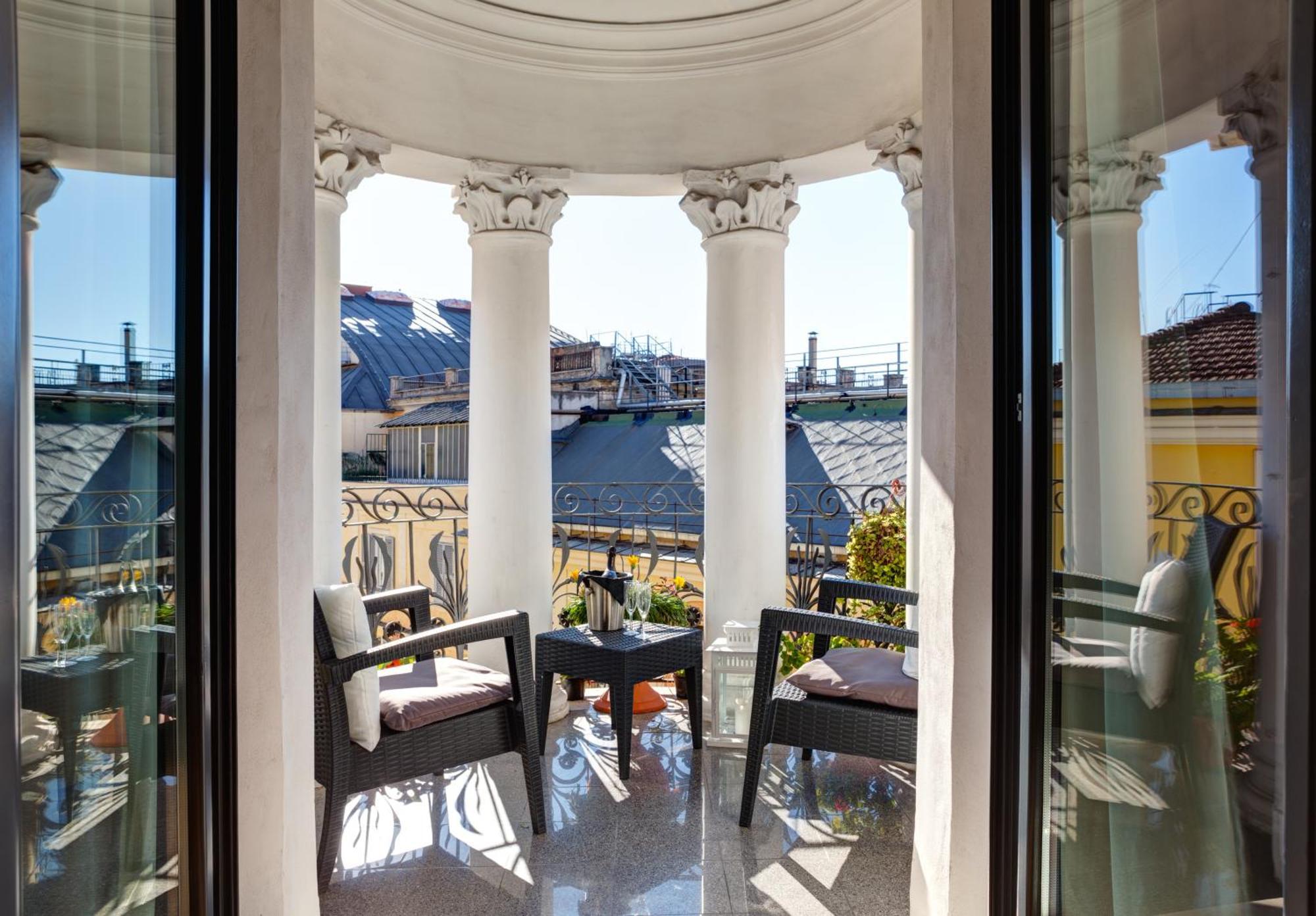Royal Wellness Suite with Balcony,377251144:JPEG