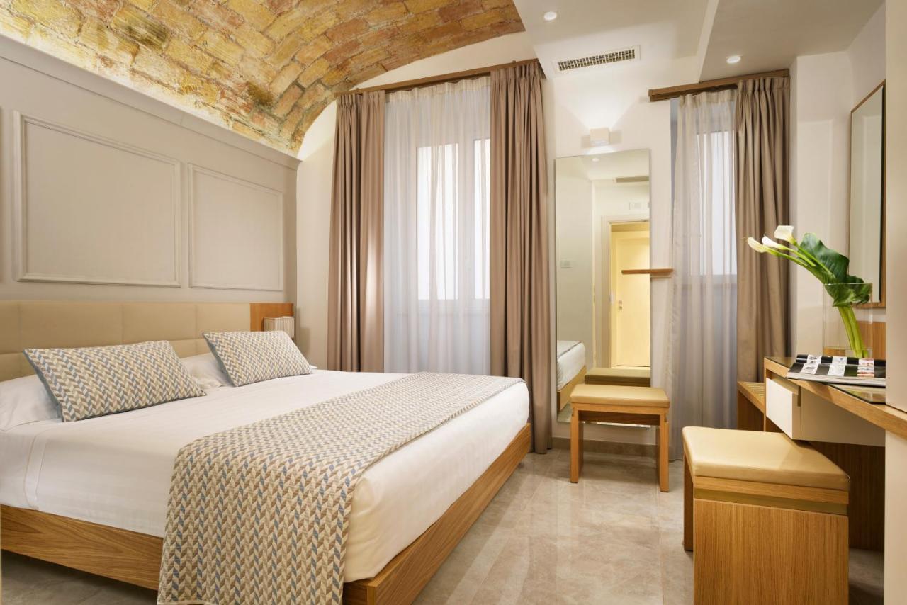 Standard Double Room,752644529:JPEG