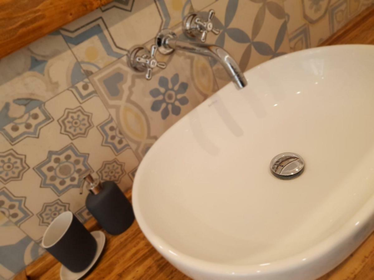 Deluxe Apartment,853921352:JPEG