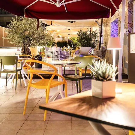 Adesso Hotel-3