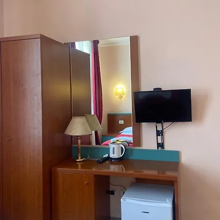 Hotel Center 3-3